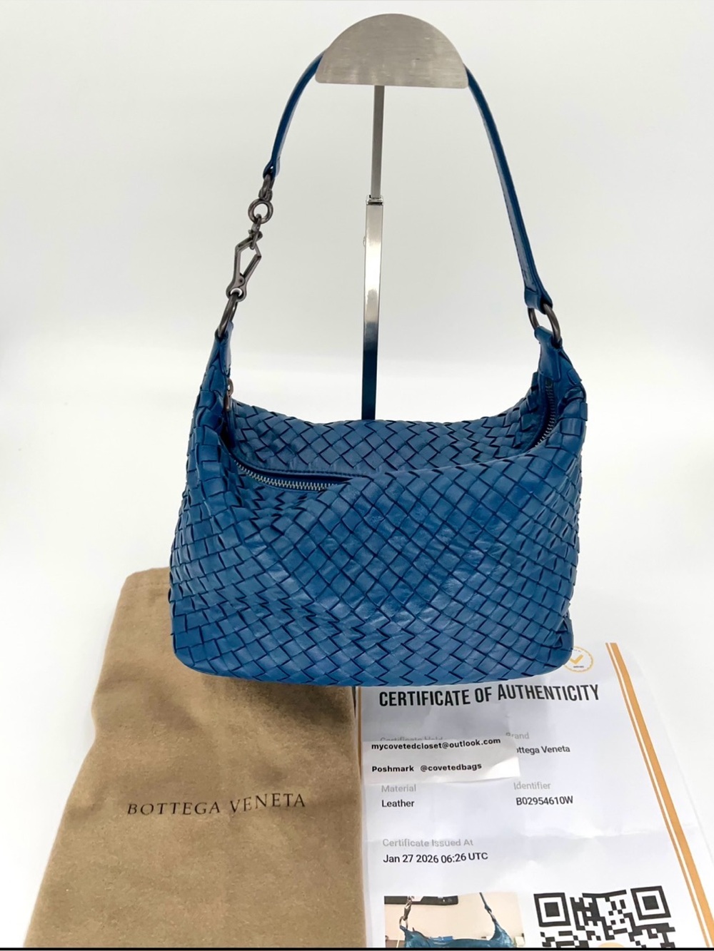 Bottega Veneta Nappa Intrecciato Shoulder Bag w/Dust Bag & Entrupy COA Excellent